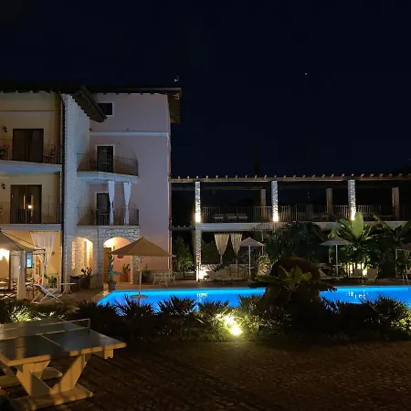 Aparthotel Residenza Le Due Torri 3*